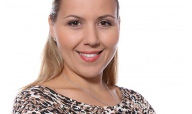 Хаџи др Јелена Јанковић: Свето Причешће – универзални Лек (размишљања једног лекара)