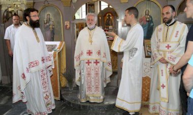 Άξιος - Протонамесник Милорад Мировић нови настојатељ параклиса на Успенском гробљу у Новом Саду