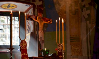 Осењивање Крсним знаком и благосиљање у богослужењу