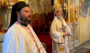 Владика Атанасије: Свети апостоли су учитељи васељене и делатељи спасења човека!