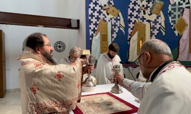 Епископ Јустин: Данас неко невидљиво жели да нас раздвоји да се не гледамо, не грлимо и не љубимо!