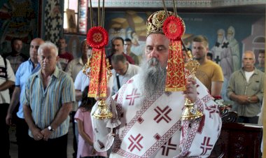 Епископ Фотије: Како год да живимо Бога да се сећамо и Њему да тежимо!