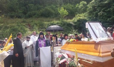 Патријарх Иринеј и Епископ Стефан на испраћају игумана Андреја