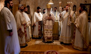 Митрополит Амфилохије: Владари земаљски и империје долазе и пролазе, Црква Христова остаје!