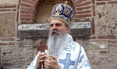 Владика Теодосије враћен са административног прелаза Јариње; Непријатно понашање шефа царине и без заштитних мера