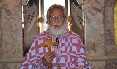 Прота Радомир Никчевић: И Тргом од ћирилице бранимо светиње!