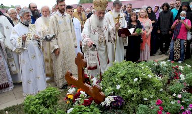 Патријарх Иринеј: Ми смо жива Црква Христова!