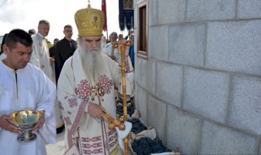 Митрополит Амфилохије: Таворском преображењском свјетлошћу лица Божијег обасјана је Црква Божија и кроз њу сви земаљски народи!