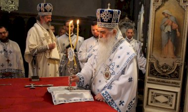 Владика Иринеј: Пресвета Богородица није остала телом у гробу, него је Бог на посебан начин њу прославио!