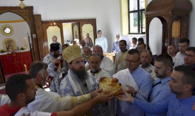 Епископ Сергије: Пресвета Богомајка је безрезервно прихватила вољу Божју!