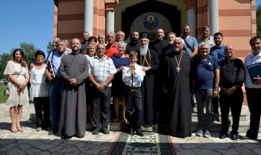 Владика Јован: Хвали Бога и слави Бога само онај ко верује у Њега и који има смирења!