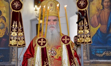 Митрополит Амфилохије: Хришћани се једино Богу живоме клањају!