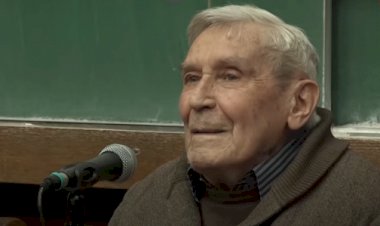 ВЛАДЕТА ЈЕРОТИЋ: Љубав и њени облици