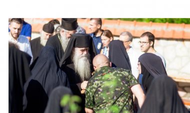 Мргодни пророк, великог срца