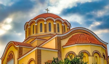 УЖИВО МОЛИТВА ПРЕ СПАВАЊА И РАЗГОВОР СА О. МИЛОРАДОМ МИРОВИЋЕМ, четвртак 26.11.2020. у 21:30