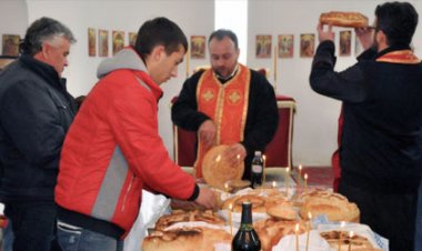 Протојереј ставрофор Милош Весин : Ми и наше славе