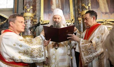 Άξιος! Достојан! - Његова Светост Архиепископ пећки, Митрополит београдско-карловачки и Патријарх српски господин др Порфирије (Перић) - ПРЕГЛЕД ВЕСТИ