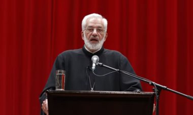 О.Милош Весин : Има ли у нама праве радости?