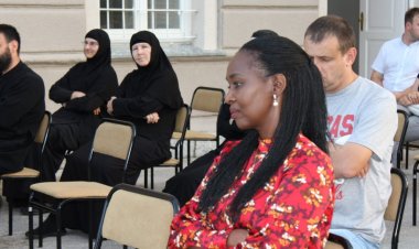 Оче, опрости им, јер не знају шта чине!