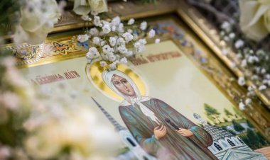 11.12.2021. У 21:30, УЖИВО АКАТИСТ БЛАЖЕНОЈ МАТЕРИ КСЕНИЈИ И ДРУЖЕЊЕ ПОСЛЕ МОЛИТВЕ