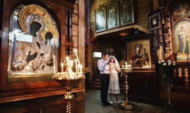 3.12.2021. У 21:30, ВЕЧЕ СА О. ДЕЈАНОМ КРСТИЋЕМ