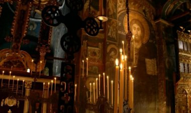 Какав значај имају свеће и кандила?