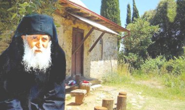 Старац Пајсије - Незахвалан човек је увек тужан