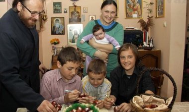 Свештеничка породица је пример верницима