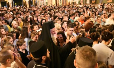 Митрополит Јоаникије: Подијелите знање, тако се учите племенитости, што је важније од знања