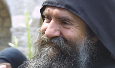 Отац Лука Анић - Занимљиве приче како се људи воле, радују и побеђују депресију