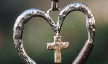 Срећан је ко уме да воли