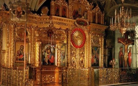 Норма редовног евхаристијског живота је да учествујемо у Литургијама и да се на њима причешћујемо