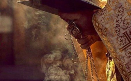 Враћена древна пракса да се молитве на Литургији које изговара свештеник читају гласно