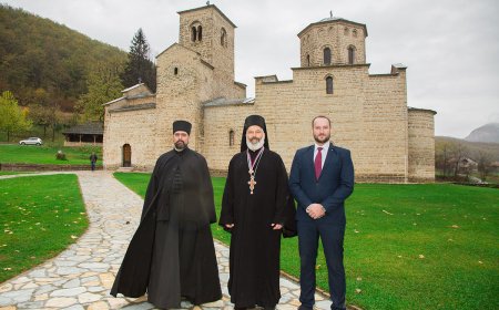 Игуман Ђурђевих Ступова архимандрит Данило одликован Крстом вожда Ђорђа Стратимировића