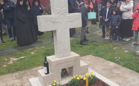 Литургија и помен у Јовановом долу поводом 23 године од упокојења архимандрита Лазара