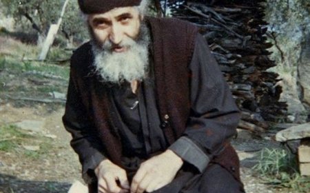 Шта Бог тражи од нас? - Старац Пајсије Светогорац