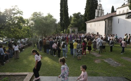 Света тајна јелеосвећења у храму под Горицом