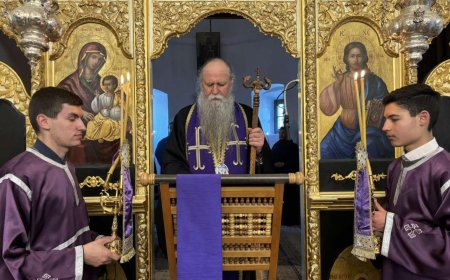 Јутрење Великог петка у Цетињском манастиру