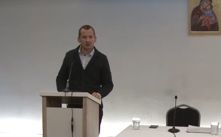 Др Данило Михајловић: Да ли је могућ брак из љубави у XXI веку?