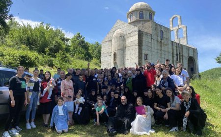 Архијерејска Литургија и рукоположење на празник Светог Стефана Пиперског