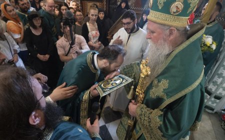 Слава Цркве Свете Тројице у Старом граду Будва (видео)