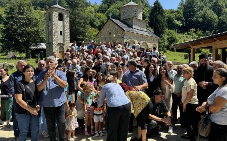 Ивањдан молитвено прослављен у Црнчи, богослужио Епископ Методије