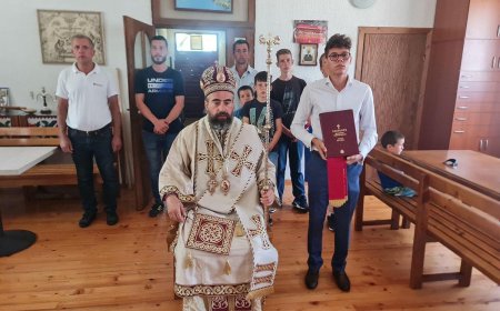 Епископ Методије богослужио у манастир