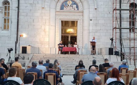 Представом „Патријарх Павле – бити човјек међу људима и нељудима“ завршени „Дани породице Романов“