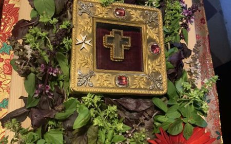 Носећи крст учимо се љубави