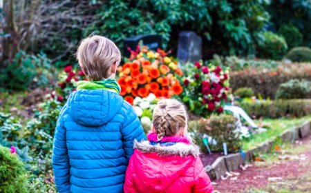 Да ли је деци место на сахранама и да ли их уопште треба водити на гробље?