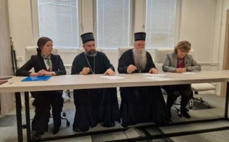 Митрополија црногорско-приморска и Епархија будимљанско-никшићка упутиле божићну донацију за адаптацију дјечијег диспанзера у Никшићу