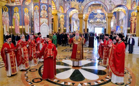 Митрополит Јоаникије у Бару: Архиепископ албански Анастасије велика личност нашег времена