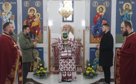 Митрополит Атанасије: Не смемо дозволити да нам било шта затамни поглед ка Христу