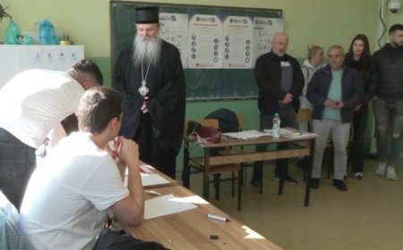 Митрополит рашко-призренски Теодосије гласао у Грачаници